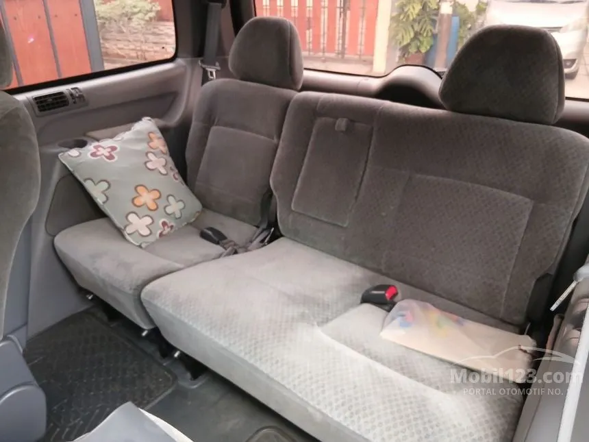 2002 Hyundai Trajet GLS MPV