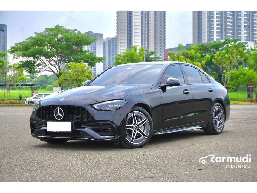 2022 Mercedes-Benz C300 AMG Line Sedan