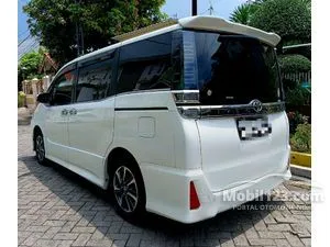 2017 Toyota Voxy 2.0 MPV