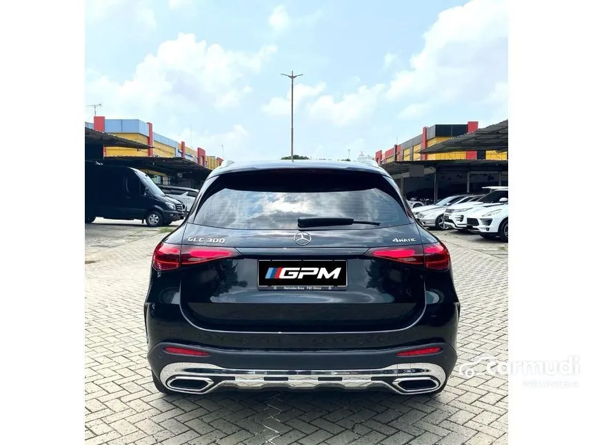 2023 Mercedes-Benz GLC300 AMG Line 4MATIC SUV