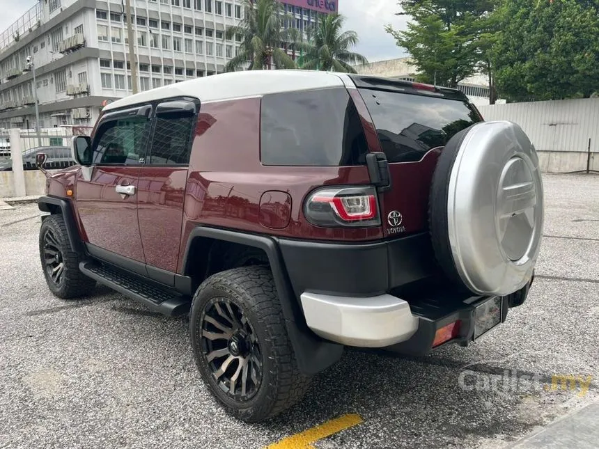 2011 Toyota FJ Cruiser SUV