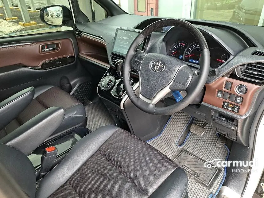 2019 Toyota Voxy Wagon