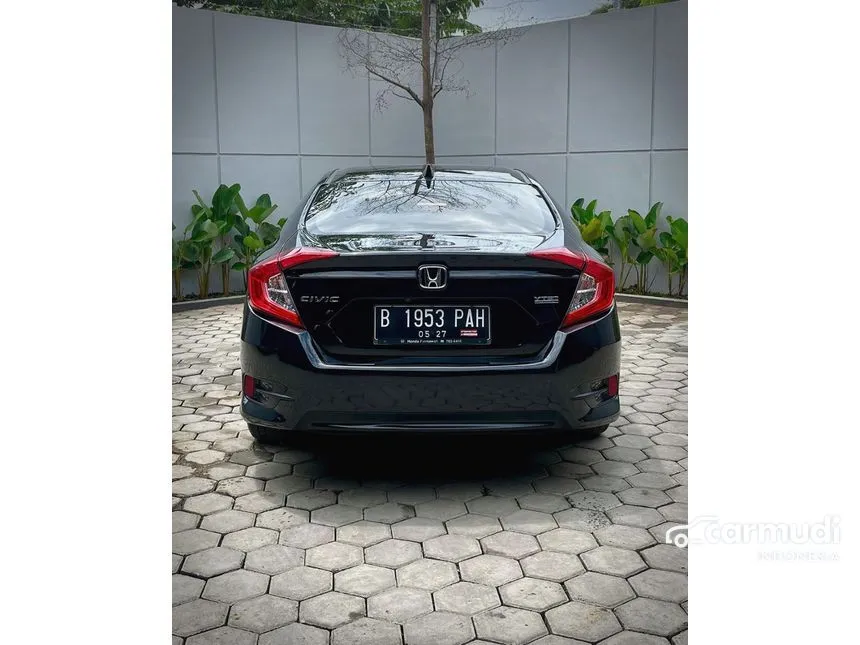 2017 Honda Civic ES Sedan