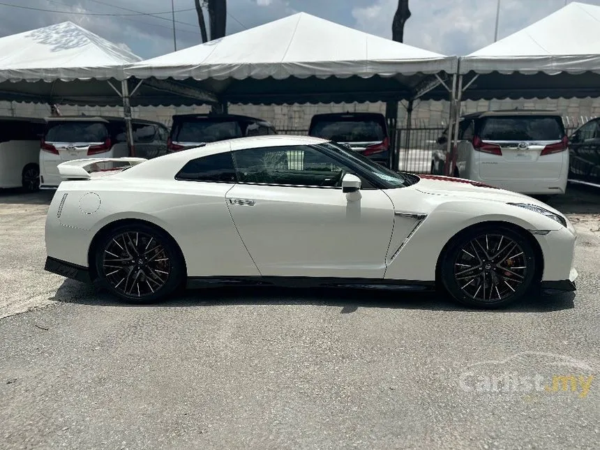 2020 Nissan GT-R Recaro Coupe