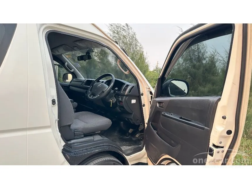 2018 Toyota HIACE D4D Van