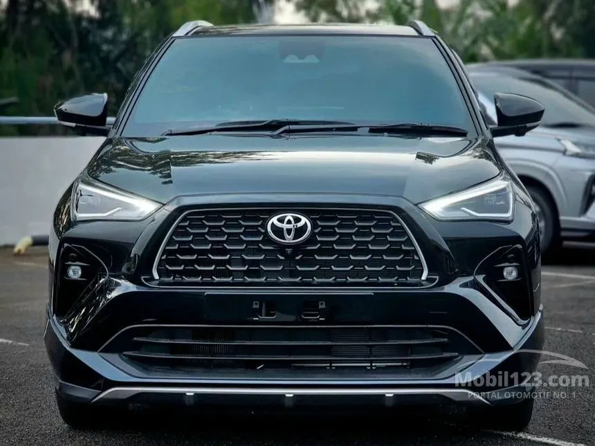 Jual Mobil Toyota Yaris Cross 2024 S GR Parts Aero Package HEV 1.5 di Jawa Barat Automatic Wagon Hitam Rp 335.000.000