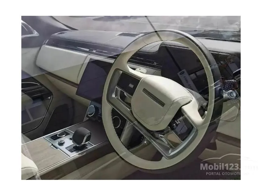 2022 Land Rover Range Rover 90 Autobiography MHEV LWB SUV