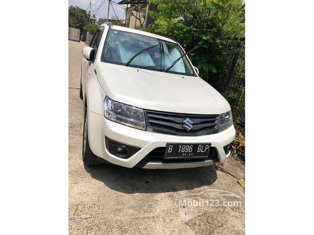Suzuki Grand Vitara Mobil bekas dijual di Jabodetabek Suzuki Grand Vitara Mobil bekas dijual di Jabodetabek