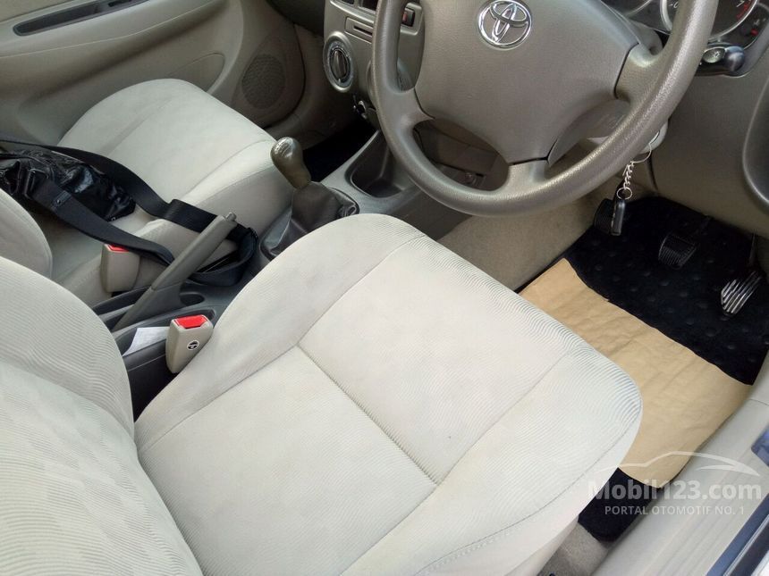 Jual Mobil Toyota Avanza 2011 E 1.3 di DKI Jakarta Manual MPV Abu-abu