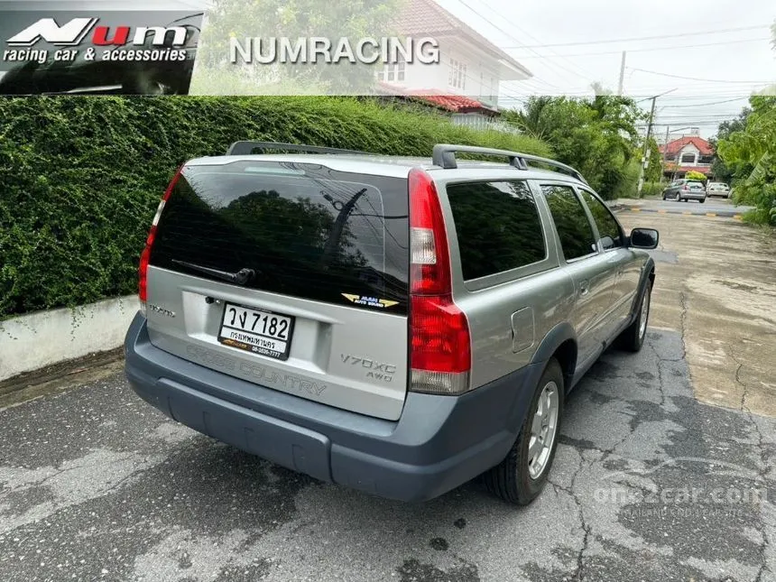 2002 Volvo V70 XC Wagon