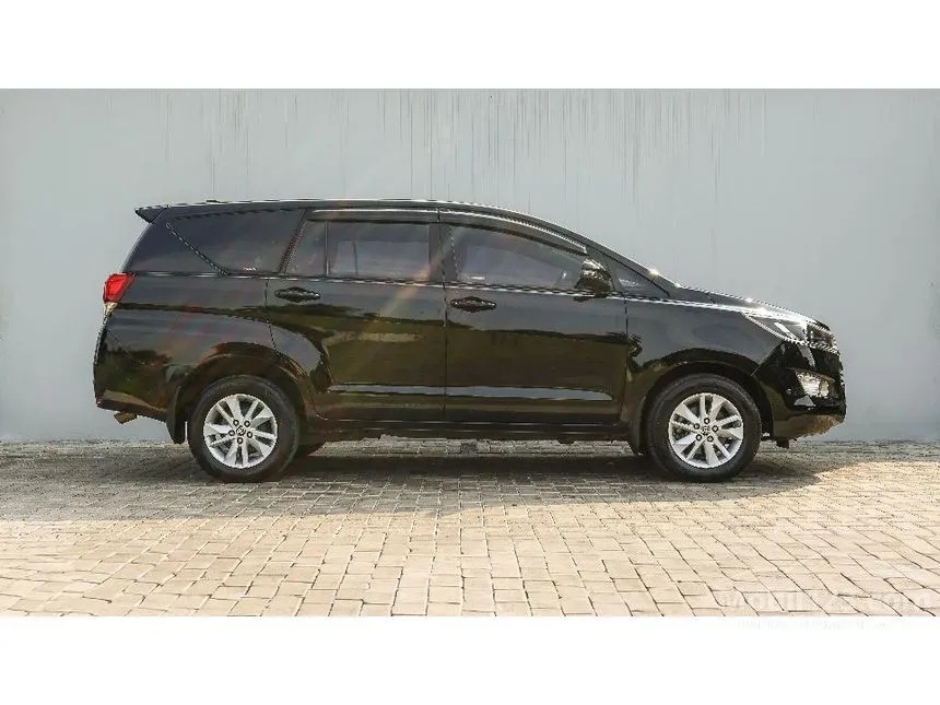 2020 Toyota Kijang Innova V MPV