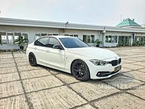 2017 BMW 320i 2.0 Sport Sedan