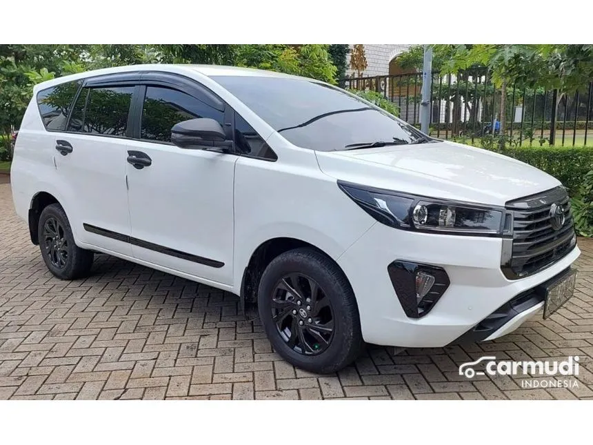 2021 Toyota Kijang Innova V MPV