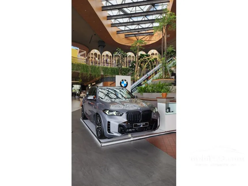 2025 BMW X5 xDrive40i M Sport SUV
