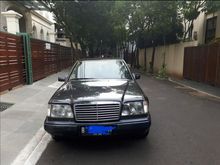 1996 Mercedes-Benz E220 2.2 W124 L4 2.2 Manual Sedan