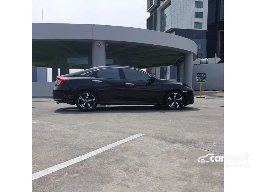 2017 Honda Civic ES Sedan