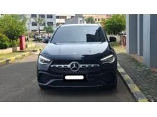 2023 Mercedes-Benz GLA200 1.3 AMG Line SUV hitam km 22 ribuan