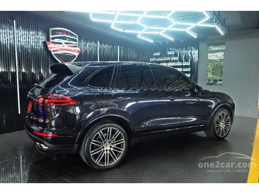 2018 Porsche CAYENNE S E-Hybrid SUV