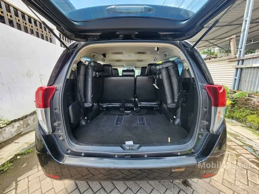 2025 Toyota Kijang Innova Zenix G (Premium Color) MPV