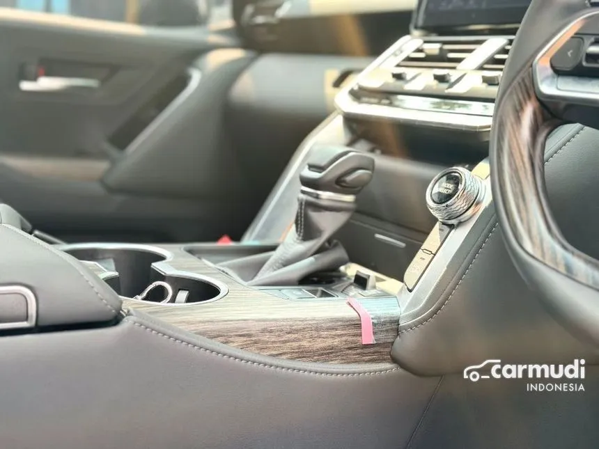 2024 Toyota Land Cruiser 300 VX-R SUV