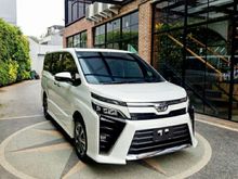 2021 Toyota Voxy 2,0 Base Spec Wagon