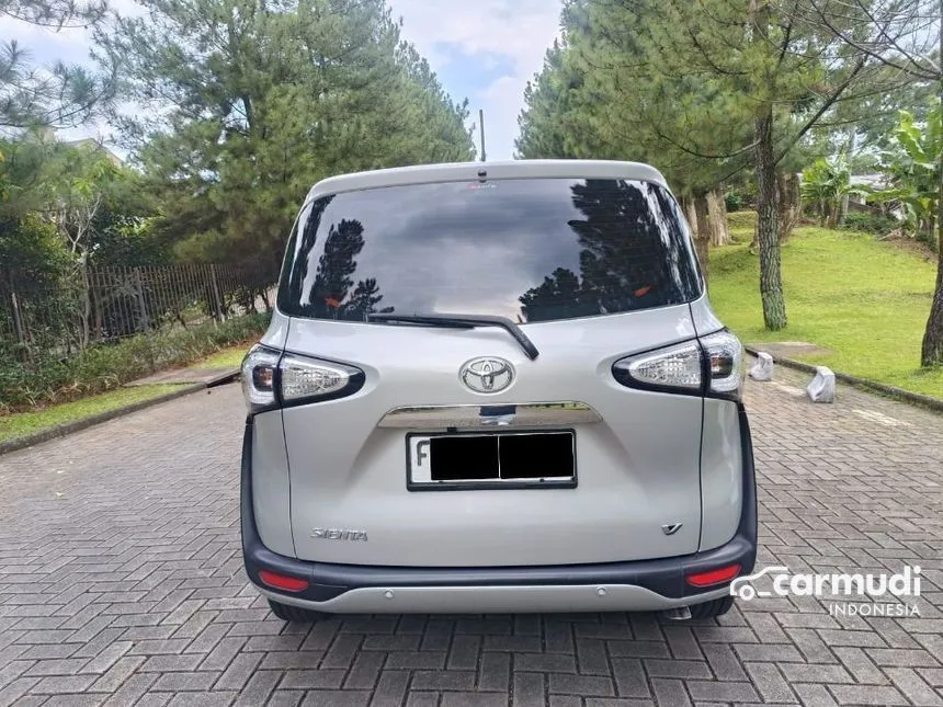 2017 Toyota Sienta V MPV