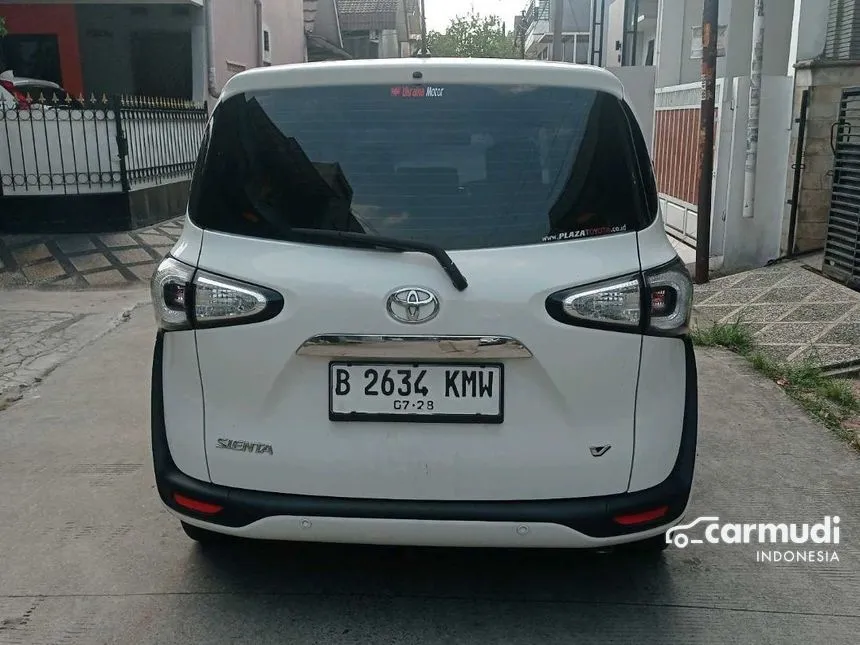 2019 Toyota Sienta V MPV