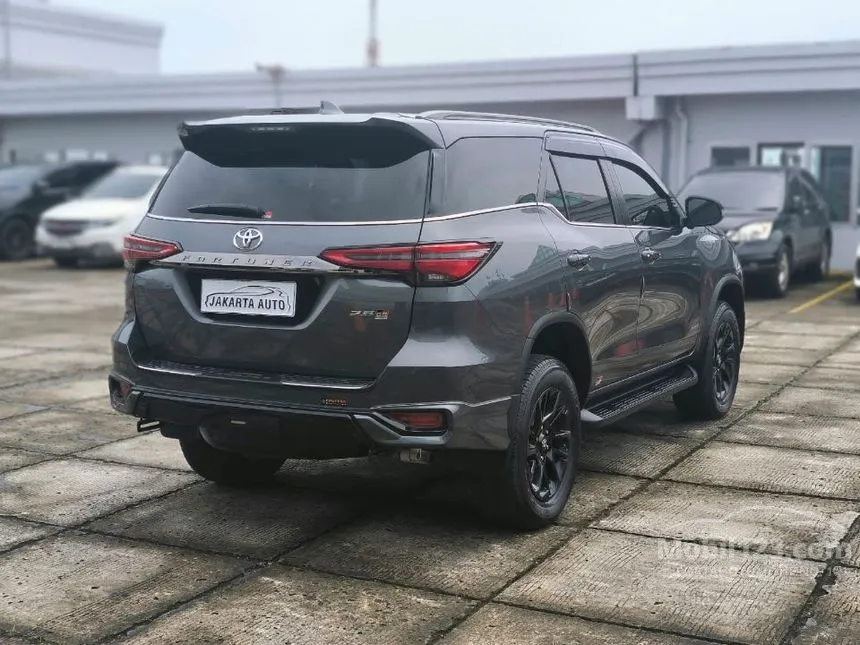 2022 Toyota Fortuner GR Sport 4X2 SUV