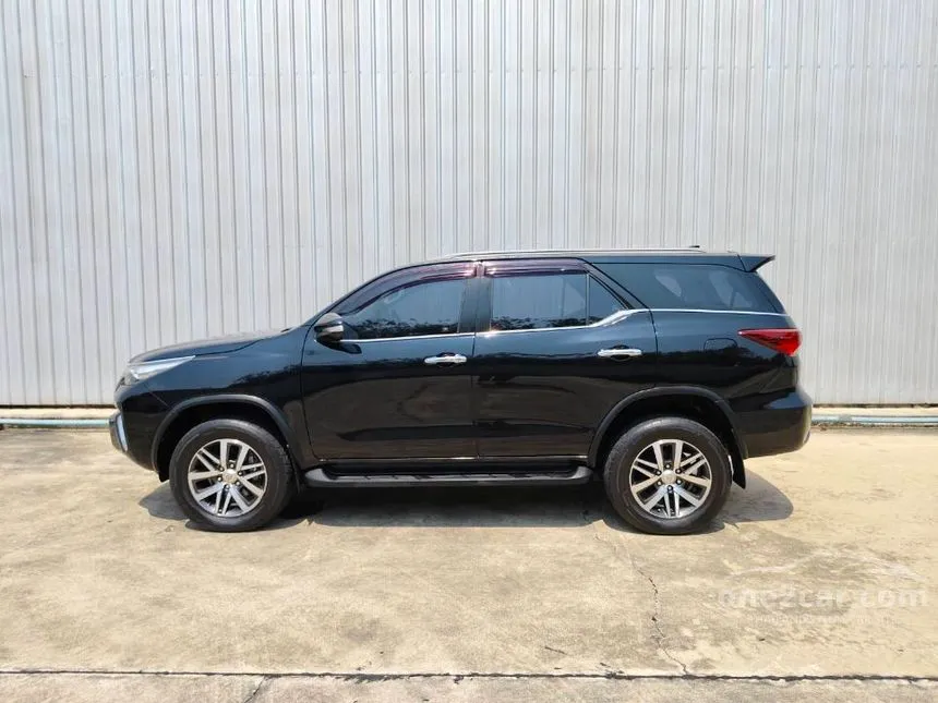 2016 Toyota FORTUNER V SUV