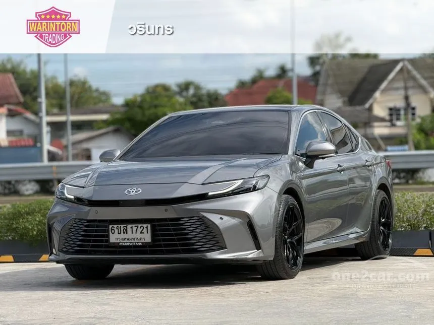 2025 Toyota CAMRY HEV Premium Luxury Sedan