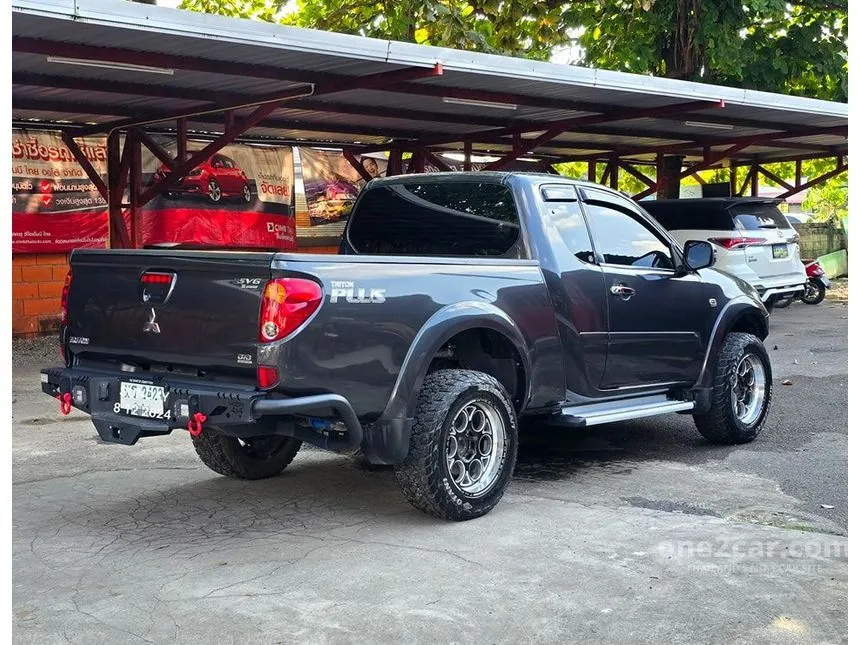 2011 Mitsubishi Triton GLX Pickup