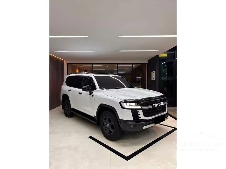 2023 Toyota Land Cruiser 300 GR-S SUV