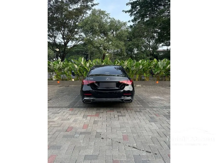2023 Mercedes-Benz C300 AMG Line Sedan