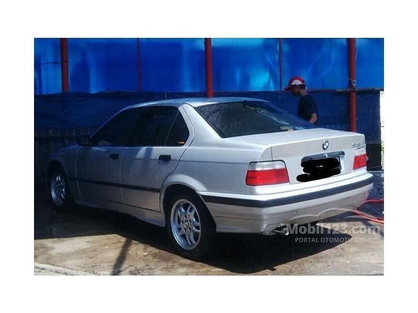 Jual Mobil  BMW  318i 1996 E36  1 8 Sedan  1 8 di Jawa Barat 