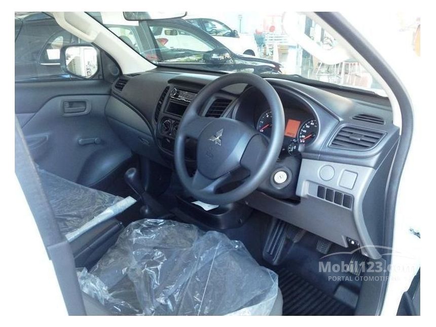 Jual Mobil Mitsubishi Strada Triton 2015 2 5l Single Cabin Na 2 5