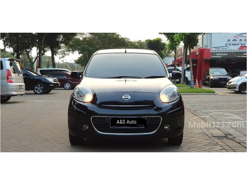 Jual Mobil  Nissan  March 2011 1 2L 1 2 di DKI Jakarta 