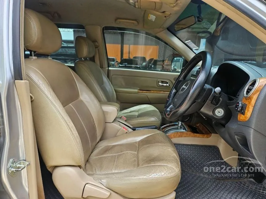 2011 Isuzu MU-7 Primo SUV