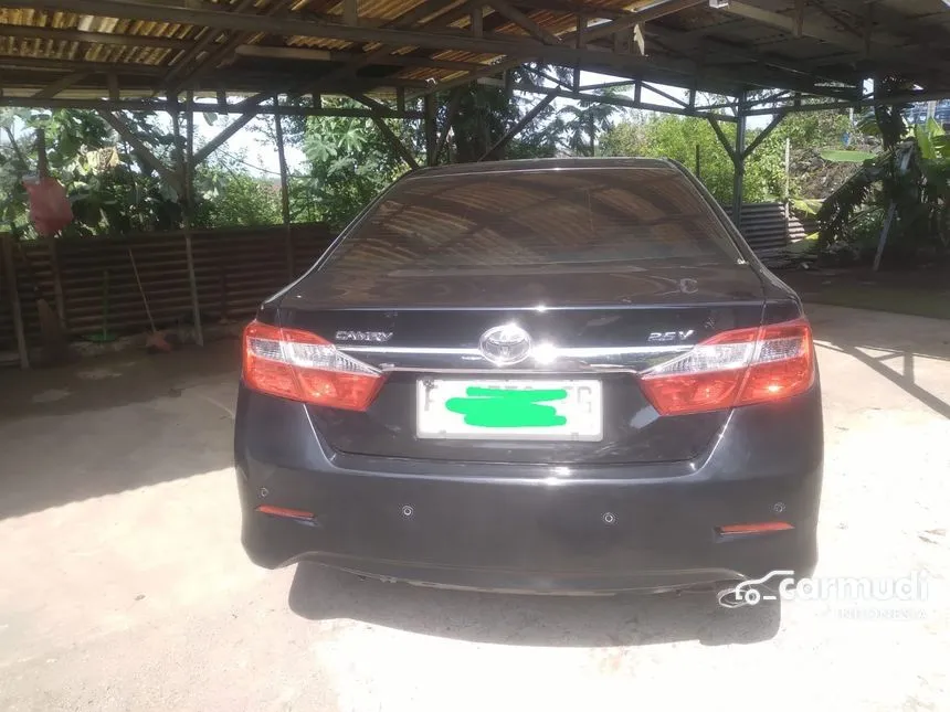 2014 Toyota Camry V Sedan