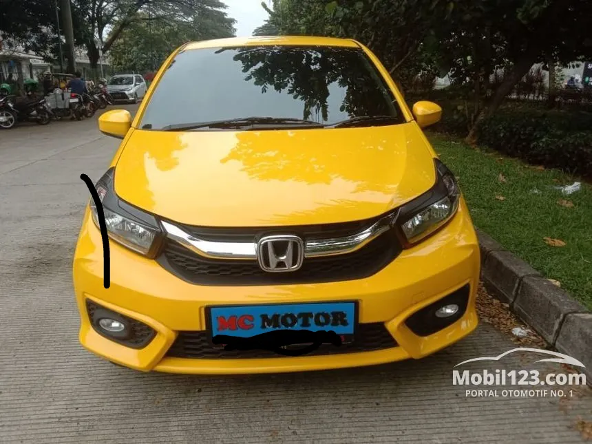 Jual Mobil Honda Brio 2021 E Satya 1.2 di Banten Automatic Hatchback Kuning Rp 159.000.000