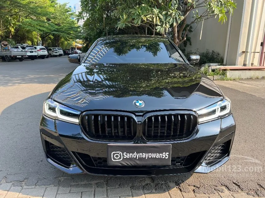 2023 BMW 520i M Sport Sedan