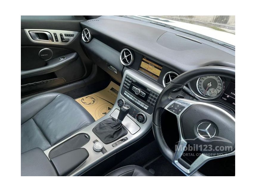2011 Mercedes-Benz SLK200 CGI Convertible