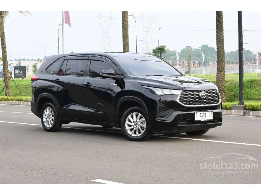 2022 Toyota Kijang Innova Zenix G HV (Premium Color) MPV