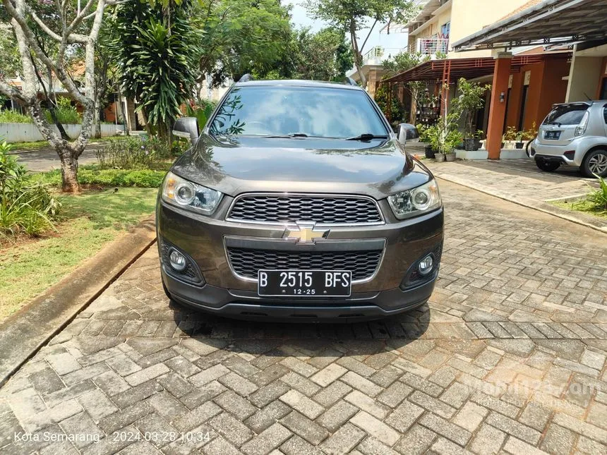 Jual Mobil Chevrolet Captiva 2015 Pearl White 2.0 di Jawa Tengah Automatic SUV Abu