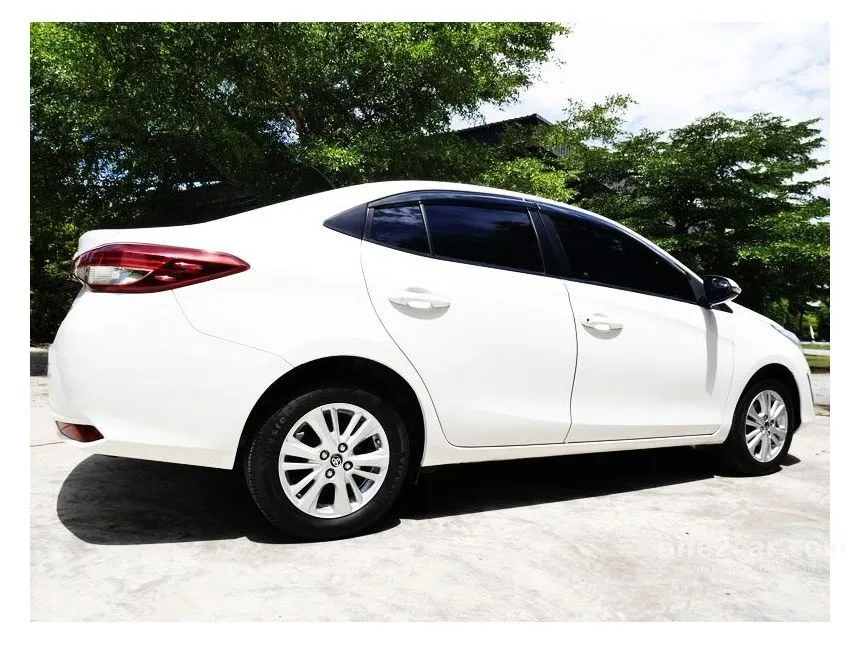 2019 Toyota Yaris Ativ E Sedan