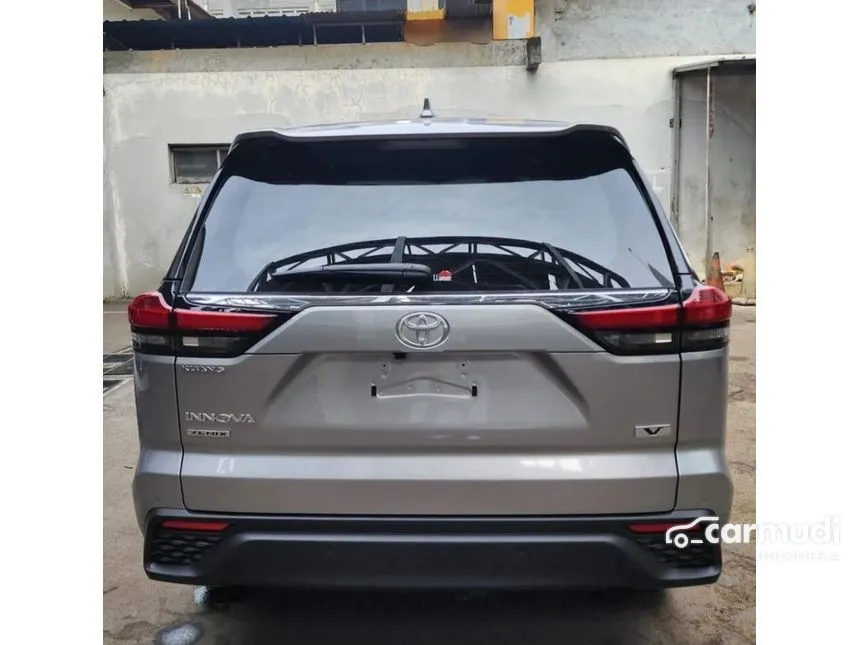 2024 Toyota Kijang Innova Zenix V Wagon