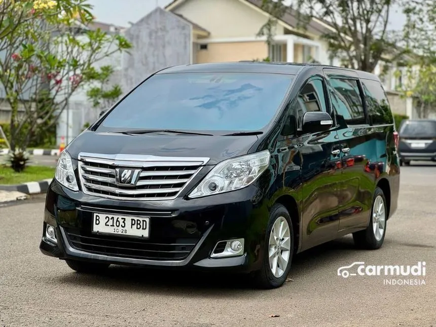 2013 Toyota Alphard G MPV