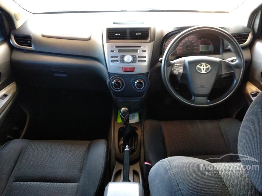 Jual Mobil  Toyota Avanza  2014 Veloz 1 5 di Jawa Timur 