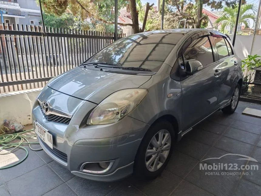 2011 Toyota Yaris E Hatchback