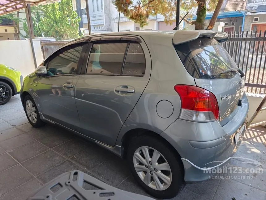 2011 Toyota Yaris E Hatchback