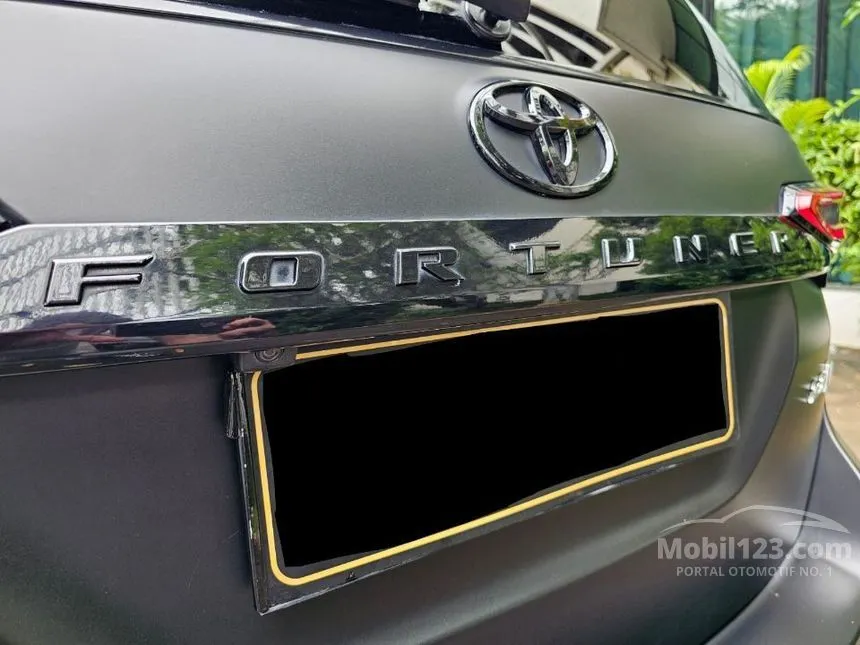 2022 Toyota Fortuner VRZ 4X2 SUV